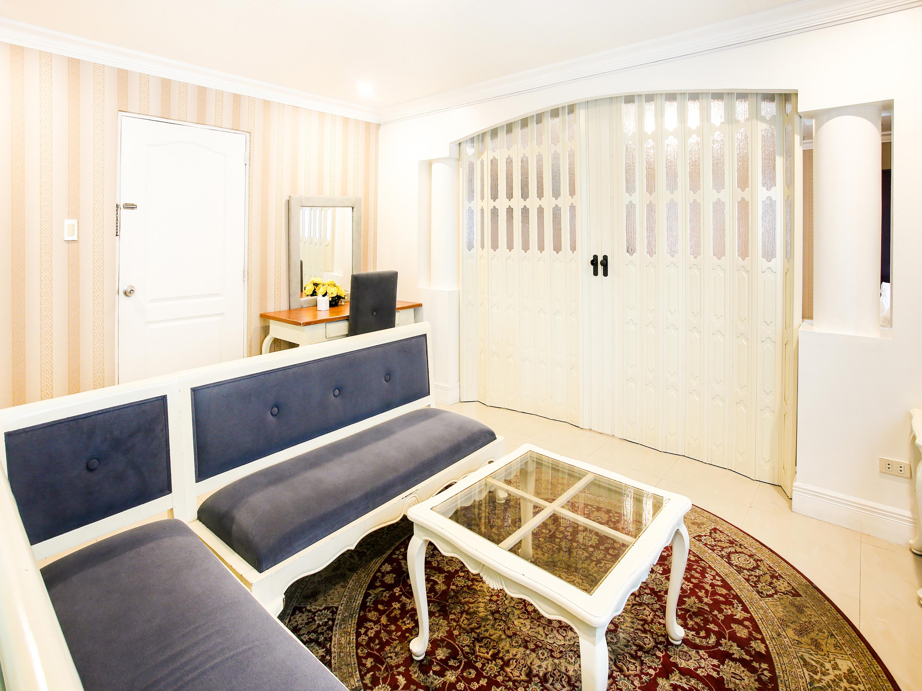 Hotel Euroasia By Bluebookers Angeles Eksteriør billede
